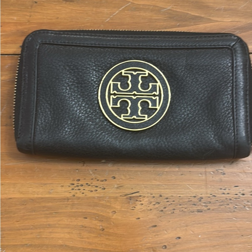 Tory Burch Black Leather Large Wallet with Gold Accents Very good condition!